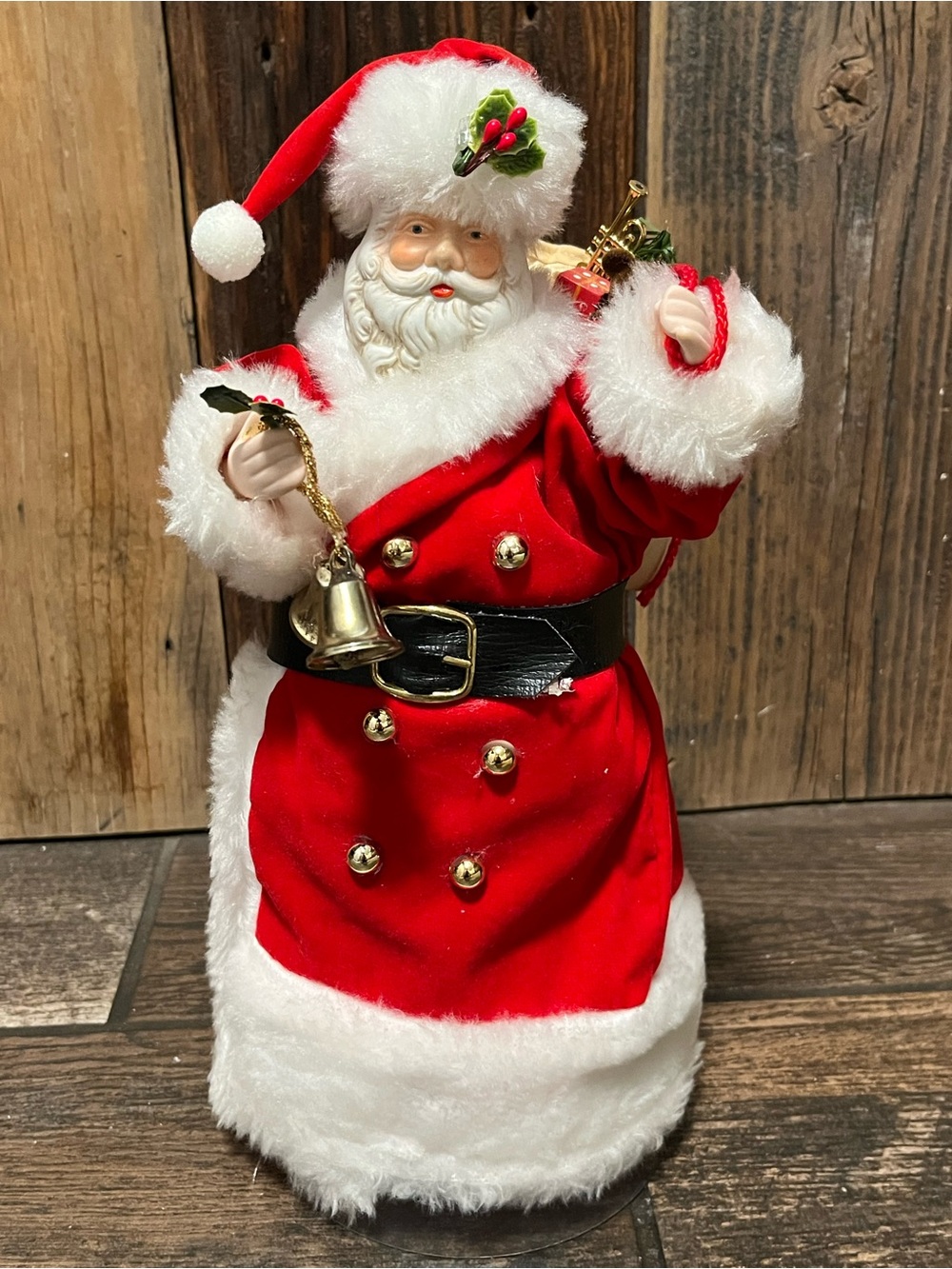 Classic Red Santa Figurine Holiday Decoration/ tree topper